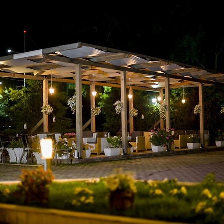Kadrisa Hotel Durrës Exterior foto