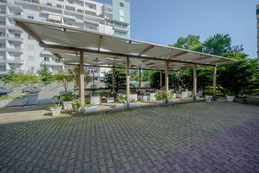 Kadrisa Hotel Durrës Exterior foto