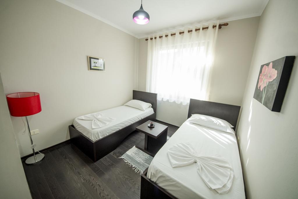 Kadrisa Hotel Durrës Exterior foto