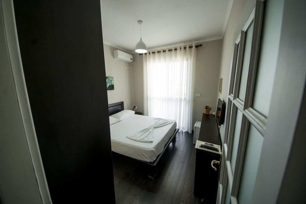Kadrisa Hotel Durrës Exterior foto
